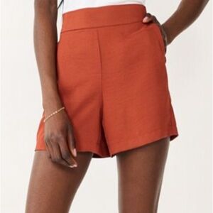 Women’s Nine West Mid rise pull on soft shorts NWT